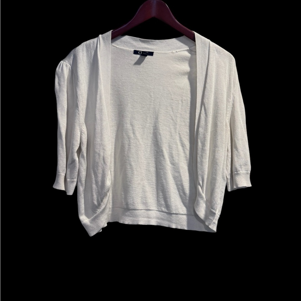 Short cardigan sweater